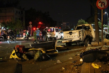 Vụ ô tô tông nhiều xe máy làm 2 người chết: Đạp nhầm chân ga