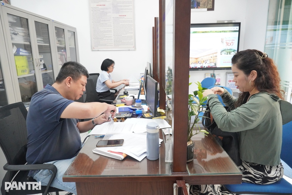 Hết thời bất khả xâm phạm, công chức giỏi phải được trả lương vượt trội - 2 Hết thời bất khả xâm phạm, công chức giỏi phải được trả lương vượt trội - 2