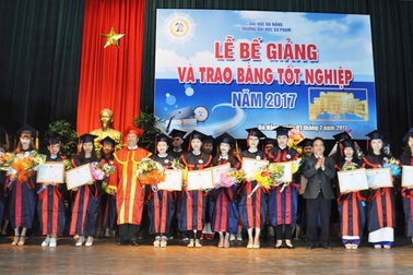 ĐH Sư phạm Đà Nẵng: Hơn 30% sinh viên tốt nghiệp loại Giỏi trở lên