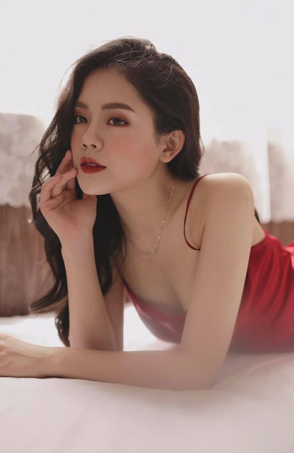 Nữ sinh Ngoại thương đa tài, sở hữu nhan sắc khiến bao trái tim ngơ ngẩn - 7 Nữ sinh Ngoại thương đa tài, sở hữu nhan sắc khiến bao trái tim ngơ ngẩn - 7