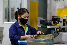 Gần 550.000 lao động bị cắt giảm giờ làm