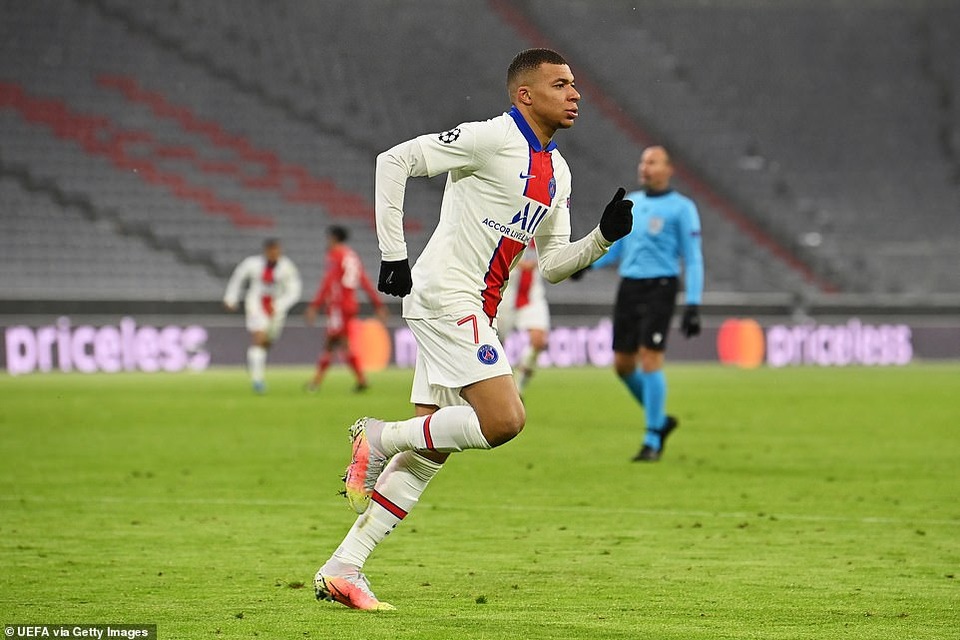 Những khoảnh khắc Mbappe rực sáng nhấn chìm Hùm xám Bayern Munich - 15 Những khoảnh khắc Mbappe rực sáng nhấn chìm Hùm xám Bayern Munich - 15
