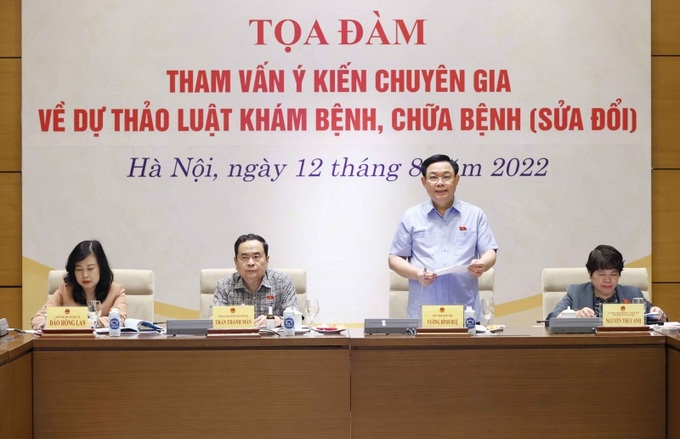 Chủ tịch Quốc hội Vương Đình Huệ: Dự luật có phạm vi tác động rất rộng tới các lĩnh vực kinh tế, xã hội, sức khoẻ, tính mạng của người dân.