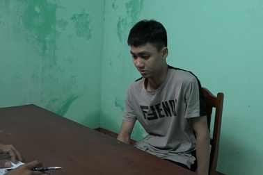 Giấu ma túy trong tải lạc rang