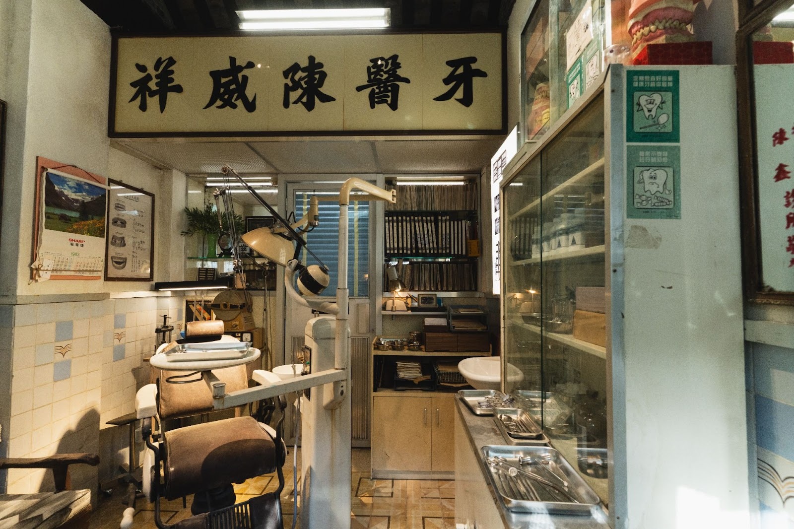 Khách đổ về Hong Kong trải nghiệm Cửu Long Thành Trại phiên bản điện ảnh - 2