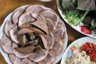 8 người nhập viện cấp cứu sau khi ăn thịt chó