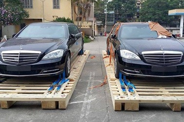 Hai chiếc limousine chống đạn của Mercedes-Benz có mặt tại Việt Nam