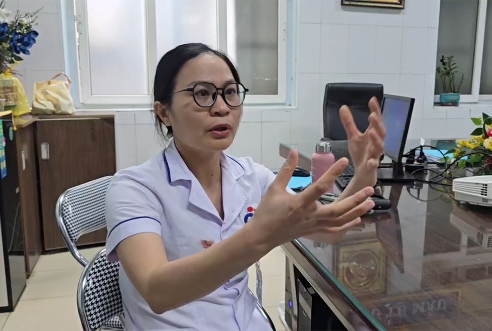 5 phút bị truy sát và khoảnh khắc sinh tử của các nữ điều dưỡng - 1 5 phút bị truy sát và khoảnh khắc sinh tử của các nữ điều dưỡng - 1