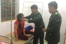 Hai nữ sinh 13 tuổi rủ nhau ăn lá ngón tự tử