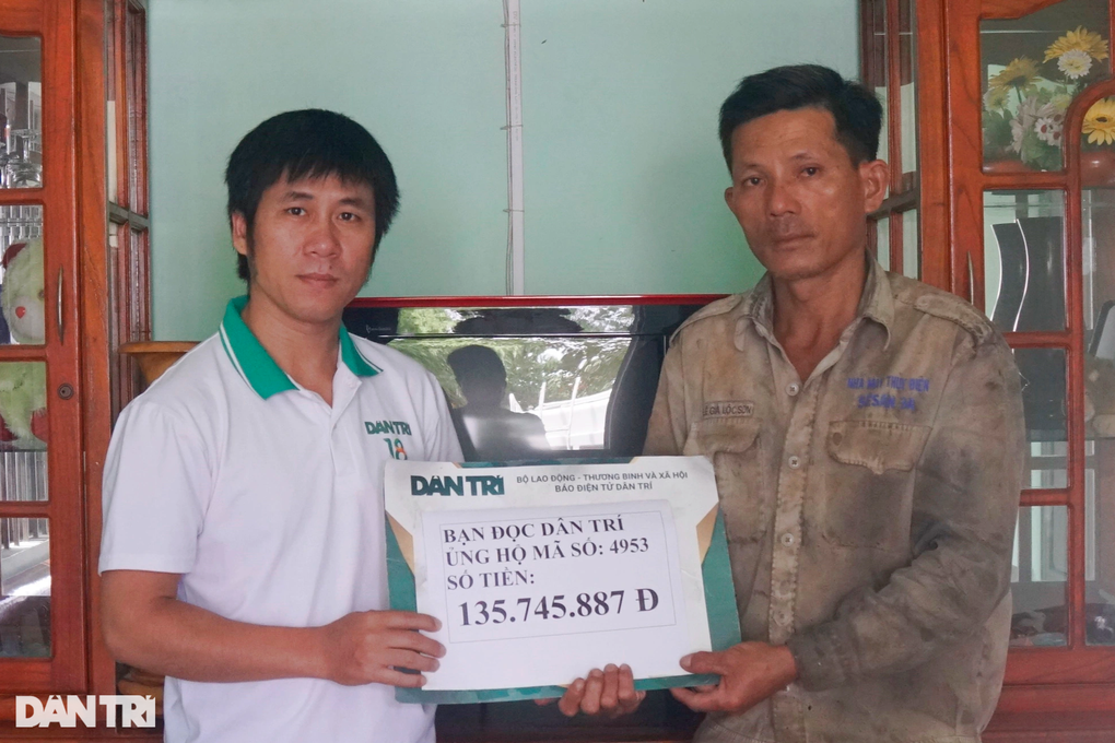 Bạn đọc giúp đỡ nam sinh bệnh nặng xin chết hơn 180 triệu đồng  - 1