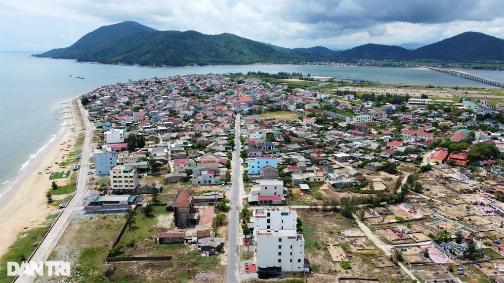 Hà Tĩnh giải trình lý do xin hoãn sắp xếp thị xã Hồng Lĩnh - 2 Hà Tĩnh giải trình lý do xin hoãn sắp xếp thị xã Hồng Lĩnh - 2