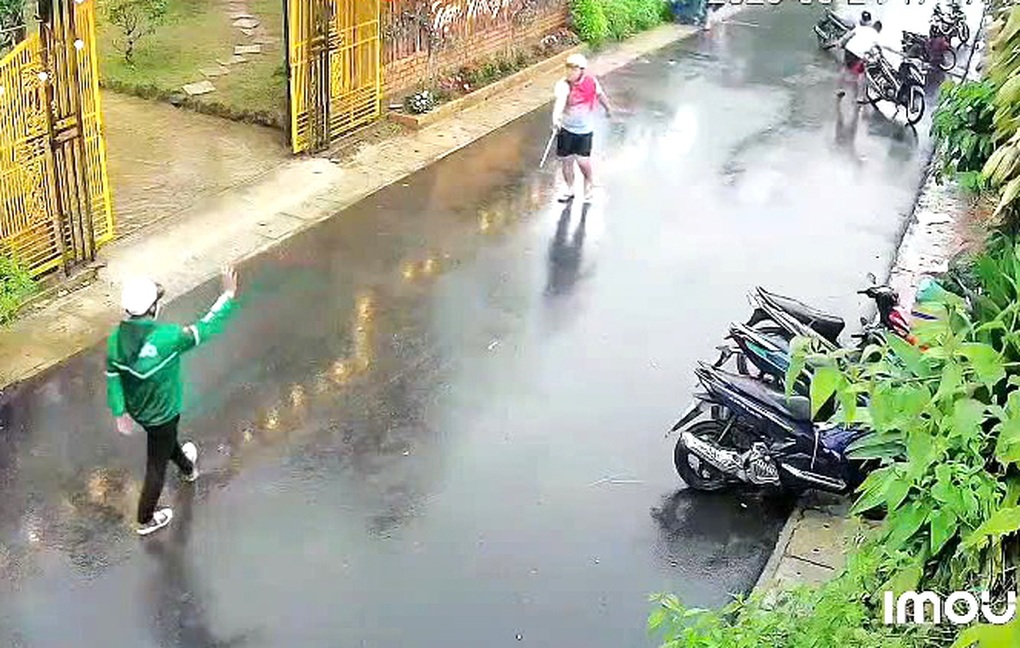 Một phụ nữ ở Lâm Đồng bị chồng cùng nhóm người chặn đánh - 1 Một phụ nữ ở Lâm Đồng bị chồng cùng nhóm người chặn đánh - 1