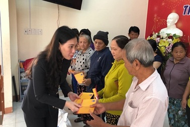 Quảng Ngãi: Trên 9,2 tỷ đồng chăm lo Tết cho đồng bào dân tộc thiểu số