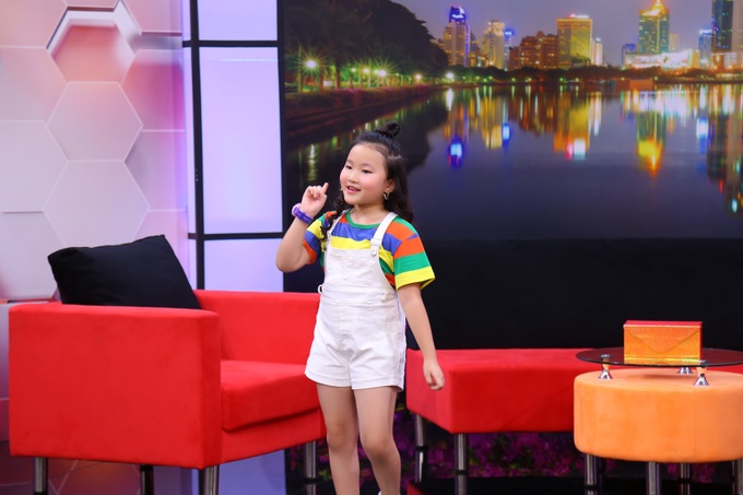 Khi cha mẹ hạnh phúc con vẽ trái tim nguyên vẹn, hai người cãi nhau con vẽ tim rạn nứt và dán lên tường - Ảnh 3. Khi cha mẹ hạnh phúc con vẽ trái tim nguyên vẹn, hai người cãi nhau con vẽ tim rạn nứt và dán lên tường - Ảnh 3.