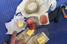 Dàn cảnh nhặt được vàng để cướp tài sản