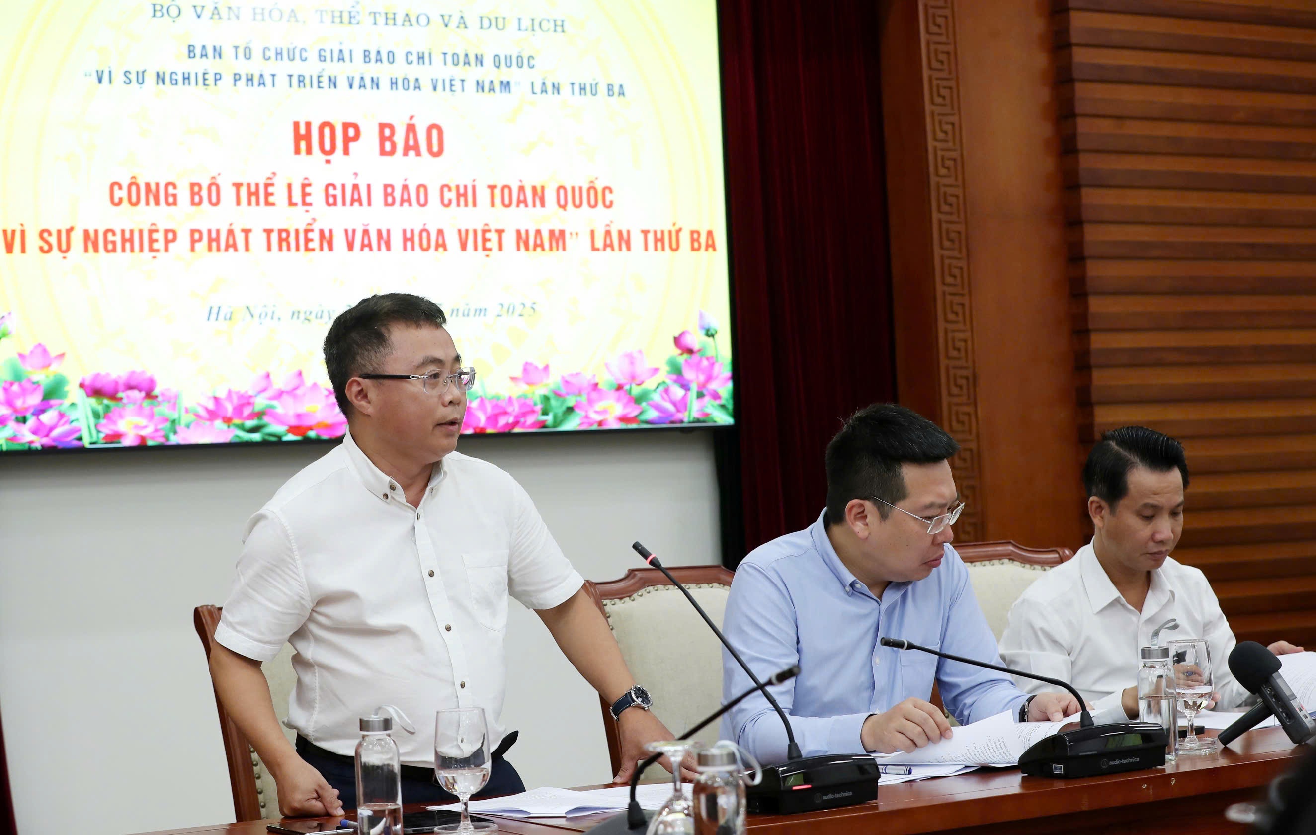 Giải báo chí phát triển văn hoá Việt Nam không chấp nhận tác phẩm AI - 1