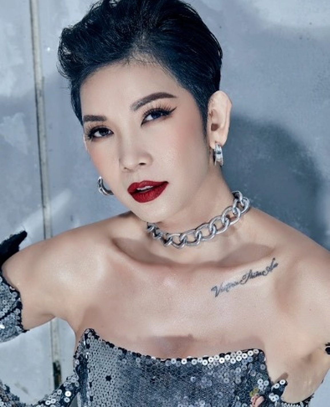 Hữu Thanh Tùng lịch lãm tham gia Quý ông hoàn mỹ - 2 Hữu Thanh Tùng lịch lãm tham gia Quý ông hoàn mỹ - 2