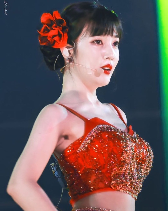 Idol có giọng hát đẹp nhất trong mắt netizen: Jimin, Rosé bị chê vẫn lọt top, EXO chỉ có 1 đại diện nhưng bất ngờ nhất là Jennie - Ảnh 40. Idol có giọng hát đẹp nhất trong mắt netizen: Jimin, Rosé bị chê vẫn lọt top, EXO chỉ có 1 đại diện nhưng bất ngờ nhất là Jennie - Ảnh 40.