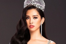 Trần Tiểu Vy nói gì trước giờ trao lại vương miện Hoa hậu Việt Nam?