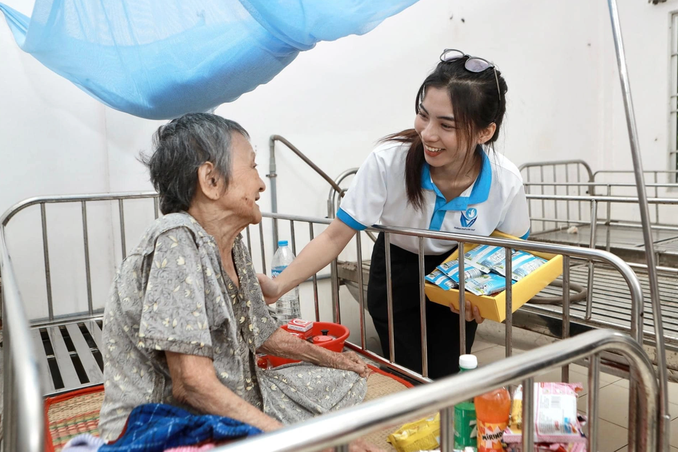 Hoa khôi Cần Thơ 18 tuổi muốn dự thi tại các đấu trường nhan sắc lớn - 2 Hoa khôi Cần Thơ 18 tuổi muốn dự thi tại các đấu trường nhan sắc lớn - 2