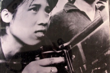 Gặp cô dân quân làng Đỏ từng bắn rơi máy bay Mỹ