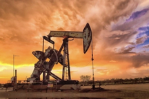 Giá dầu liên tiếp giảm mạnh