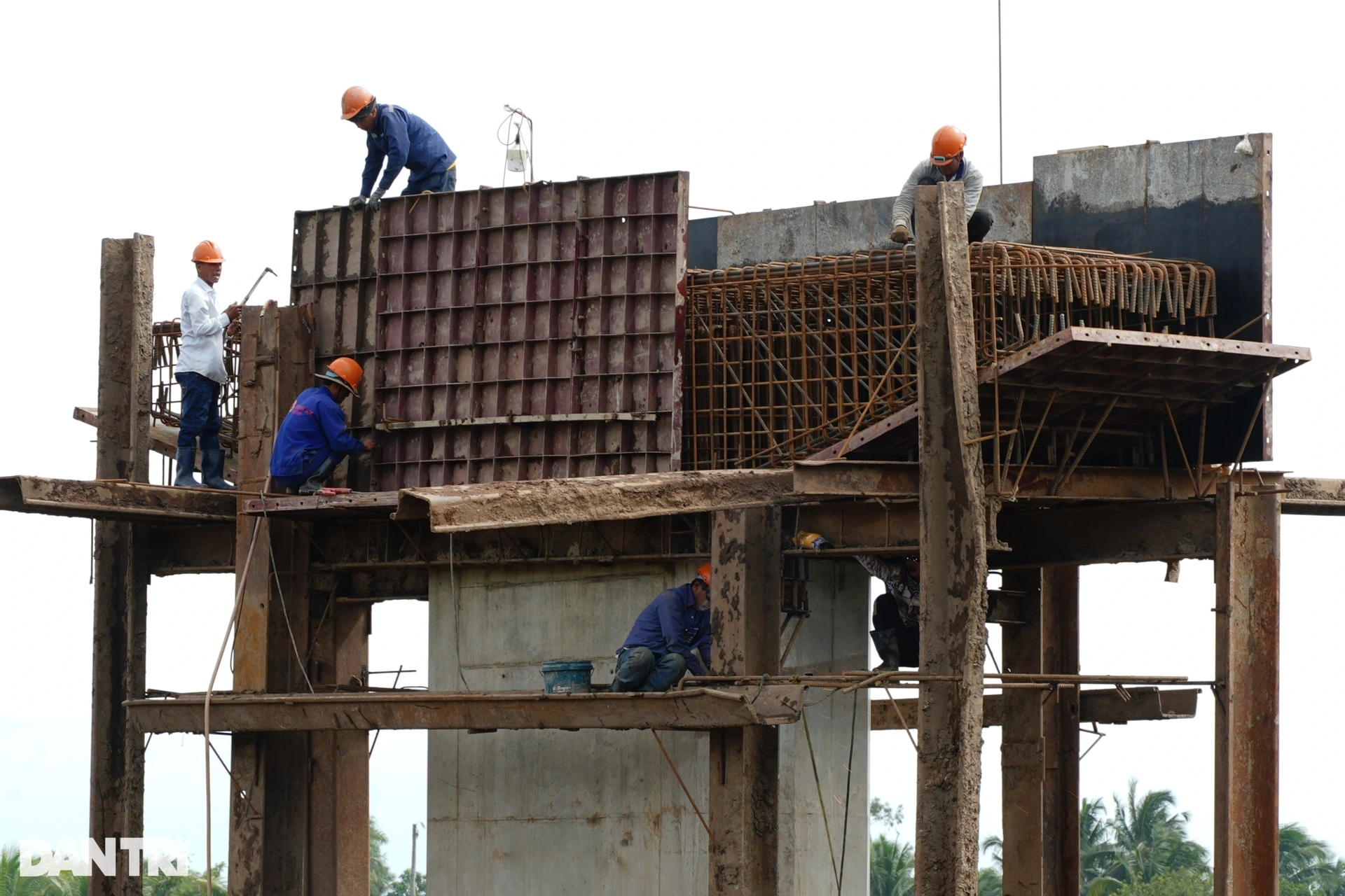 Quyết tâm hóa giải áp lực đưa cao tốc Bắc - Nam, sân bay Long Thành về đích - 15 Quyết tâm hóa giải áp lực đưa cao tốc Bắc - Nam, sân bay Long Thành về đích - 15