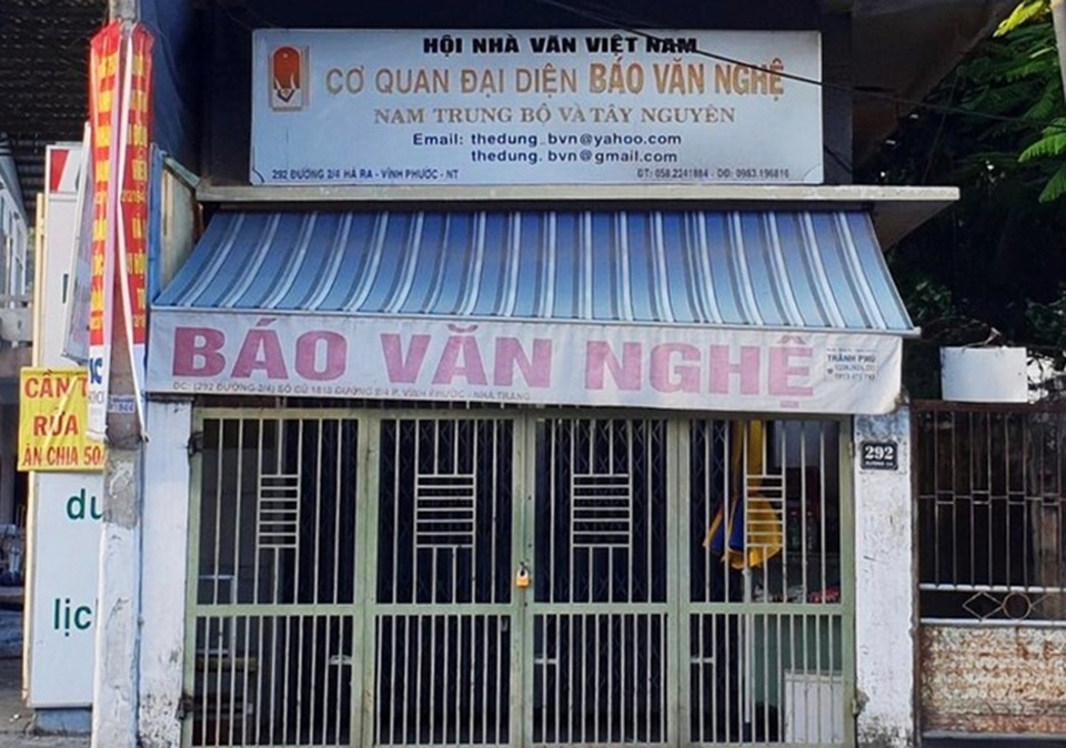Đề nghị truy tố nguyên phó văn phòng đại diện báo Văn Nghệ - 1 Đề nghị truy tố nguyên phó văn phòng đại diện báo Văn Nghệ - 1