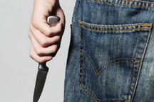 Nam sinh lớp 10 bị bạn học dùng dao đâm dẫn đến tử vong