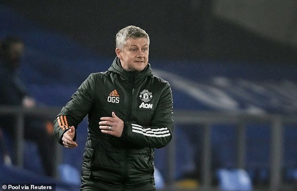 HLV Solskjaer quyết định buông tay khi đối đầu với Leicester City - 1