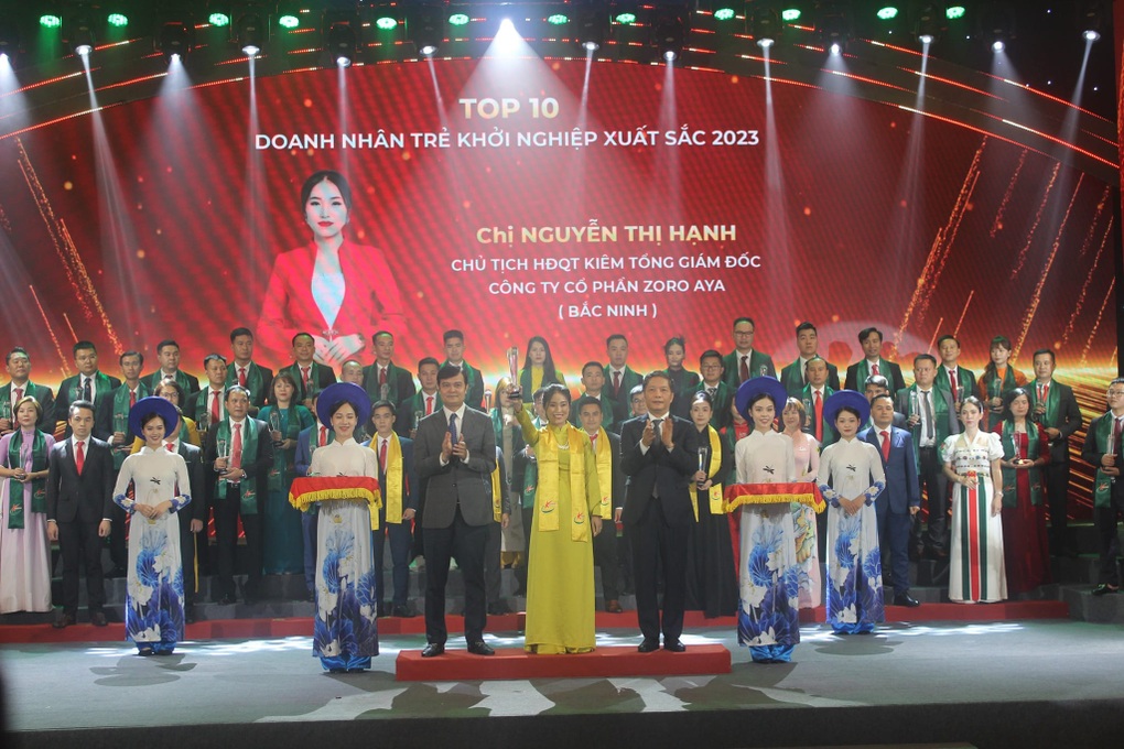 CEO ZORO AYA đạt top 10 Doanh nhân trẻ khởi nghiệp xuất sắc 2023 - 1 CEO ZORO AYA đạt top 10 Doanh nhân trẻ khởi nghiệp xuất sắc 2023 - 1
