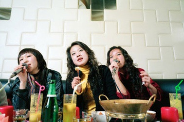 Chủ động tìm “một nửa” trong ngày Tình yêu 