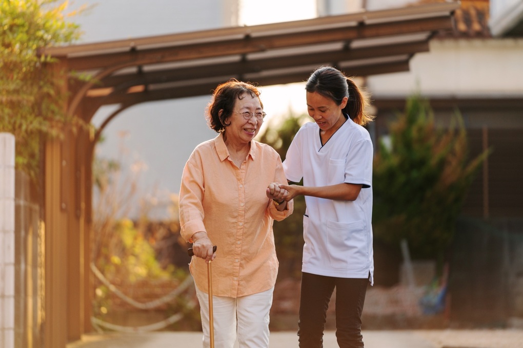 FWD ra mắt gói chăm sóc sức khỏe hậu chi trả quyền lợi bảo hiểm - 1 FWD ra mắt gói chăm sóc sức khỏe hậu chi trả quyền lợi bảo hiểm - 1