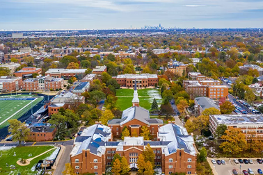 Elmhurst College tuyển sinh học hè trải nghiệm Chicago năm 2020