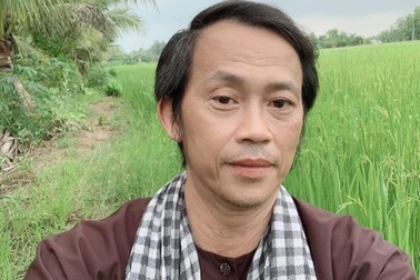 Hoài Linh sau biến cố: Tăng 6kg vẫn chạy show Tết, sức khỏe hiện ra sao?