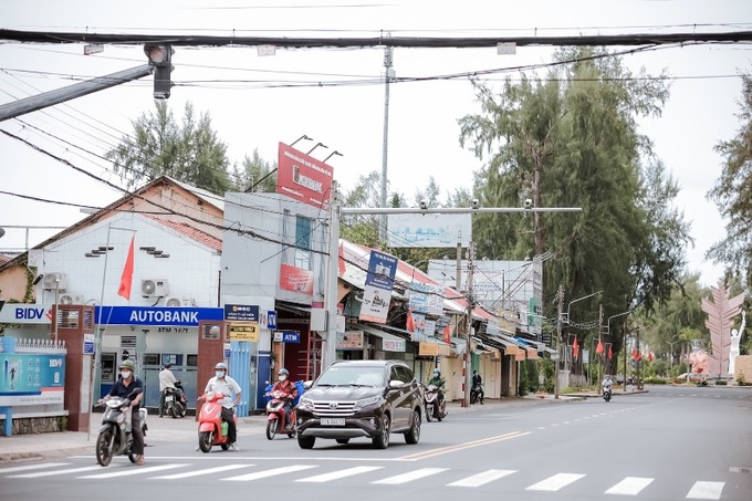 Bến Tre sớm trở về trạng thái bình thường mới với ứng dụng công nghệ trong phòng chống dịch - Ảnh 4.