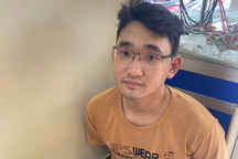 Bị trinh sát khống chế, kẻ cướp tiệm vàng nói "bắt nhầm người rồi"