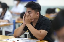 Học sinh thức trắng, chuẩn bị sẵn "bình oxy" chờ điểm thi tốt nghiệp THPT