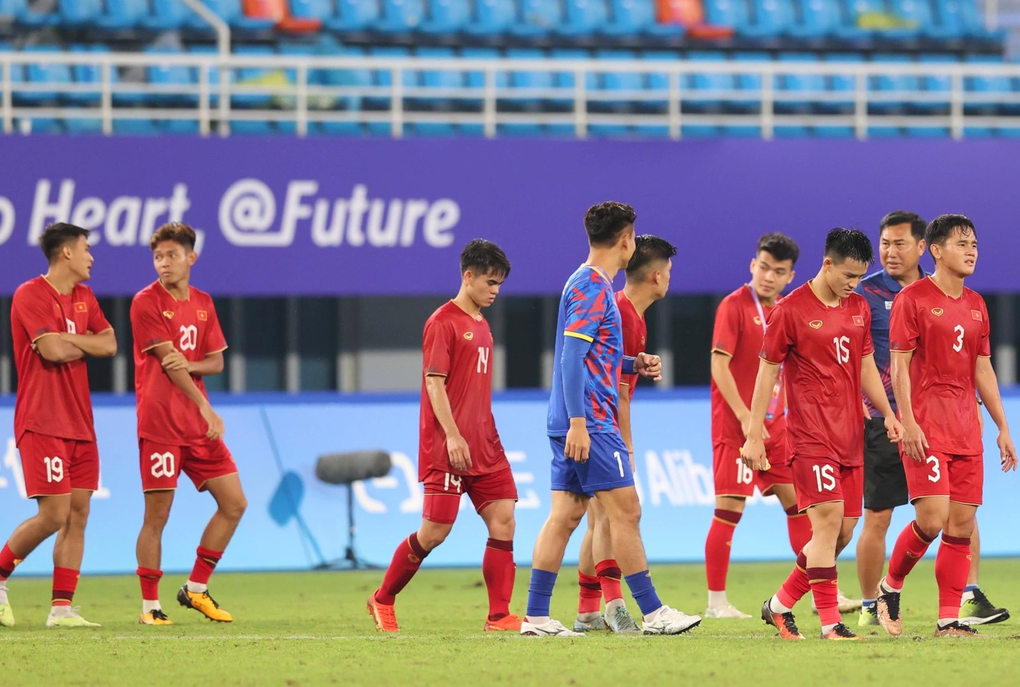 HLV Hoàng Anh Tuấn: Olympic Việt Nam có tầm nhìn dài hạn cho World Cup - 2