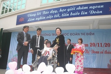 Phó Chủ tịch nước Nguyễn Thị Doan: Cần chú trọng rèn luyện nhân cách HS