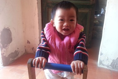 Bé Nhân Tịnh có thêm 3 em "khác cha, khác mẹ" chỉ sau nửa năm