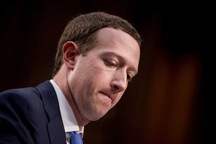 Cựu giám đốc cấp cao của Facebook kêu gọi Mark Zuckerberg từ chức