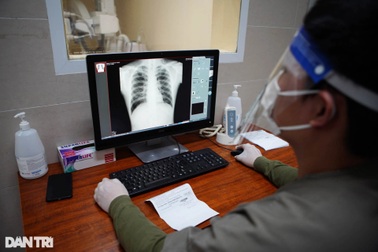 Phát hiện phổi đông đặc từ tình trạng ho kéo dài "hậu Covid-19"