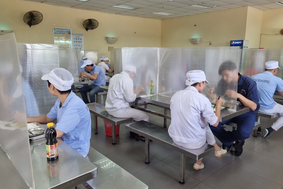 Đà Nẵng: Siết chặt an toàn lao động tại các khu công nghiệp trong mùa dịch - 2 Đà Nẵng: Siết chặt an toàn lao động tại các khu công nghiệp trong mùa dịch - 2