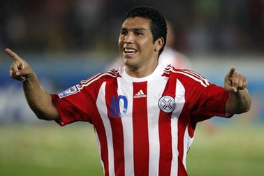 Tuyển thủ ĐT Paraguay bị bắn vào đầu