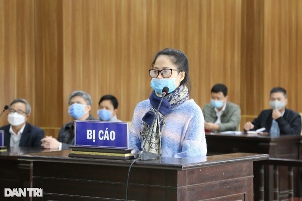Nữ kế toán nhận kết đắng vì chiếm đoạt tiền của người mù - 1 Nữ kế toán nhận kết đắng vì chiếm đoạt tiền của người mù - 1