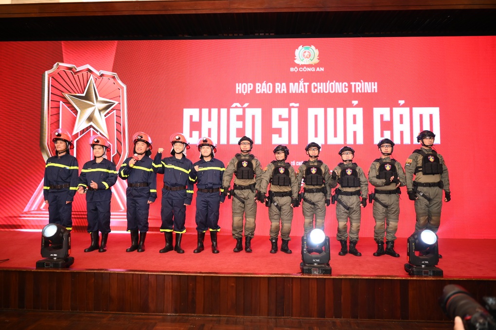 Fami Canxi đồng hành cùng chương trình “Chiến sĩ quả cảm” - 3 Fami Canxi đồng hành cùng chương trình “Chiến sĩ quả cảm” - 3