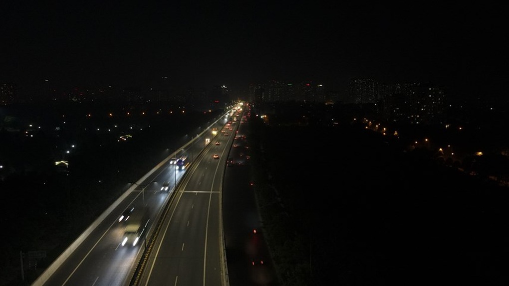 Những con đường nghìn tỷ giữa Thủ đô chờ được thắp sáng - 11