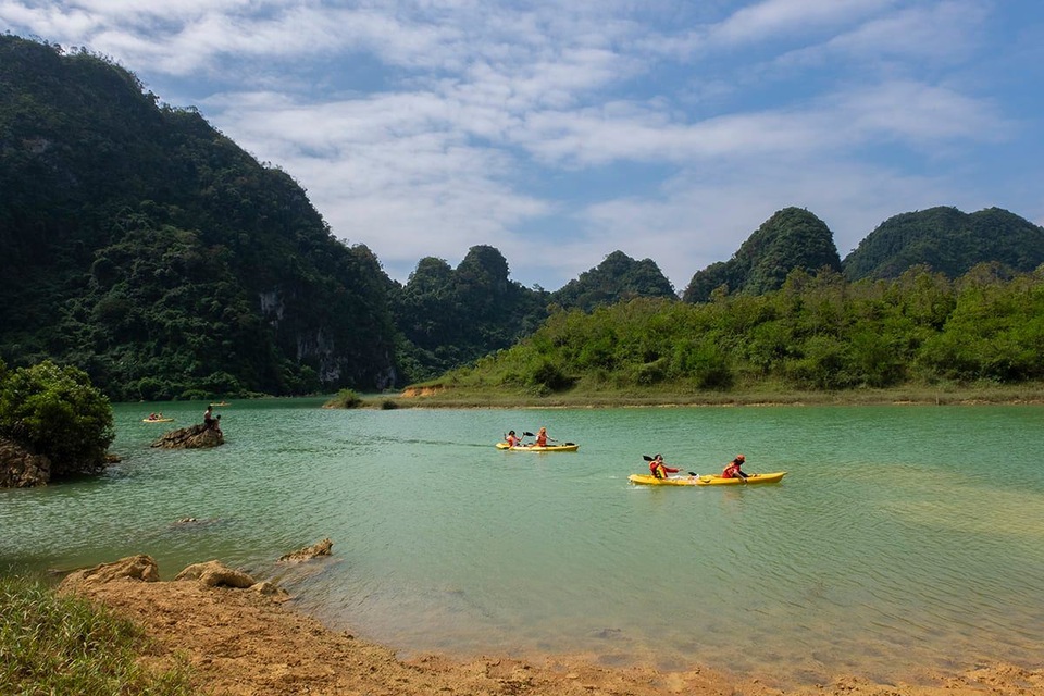 Miền thảo nguyên xanh đẹp tựa “tiên cảnh” cách Hà Nội chỉ hơn 100km - 9 Miền thảo nguyên xanh đẹp tựa “tiên cảnh” cách Hà Nội chỉ hơn 100km - 9