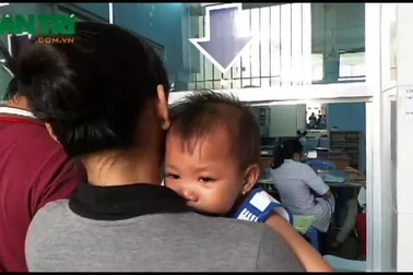 Quá tải kinh hoàng tại bệnh viện Nhi